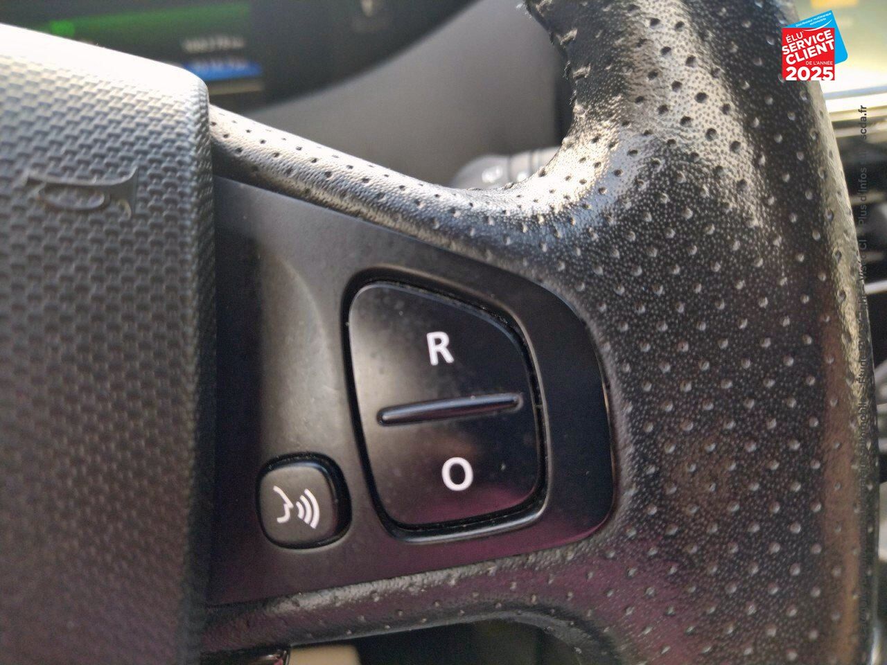 Véhicule d'occasion RENAULT ZOE STAR WARS CHARGE NORMALE R90 chez BMW Pontarlier