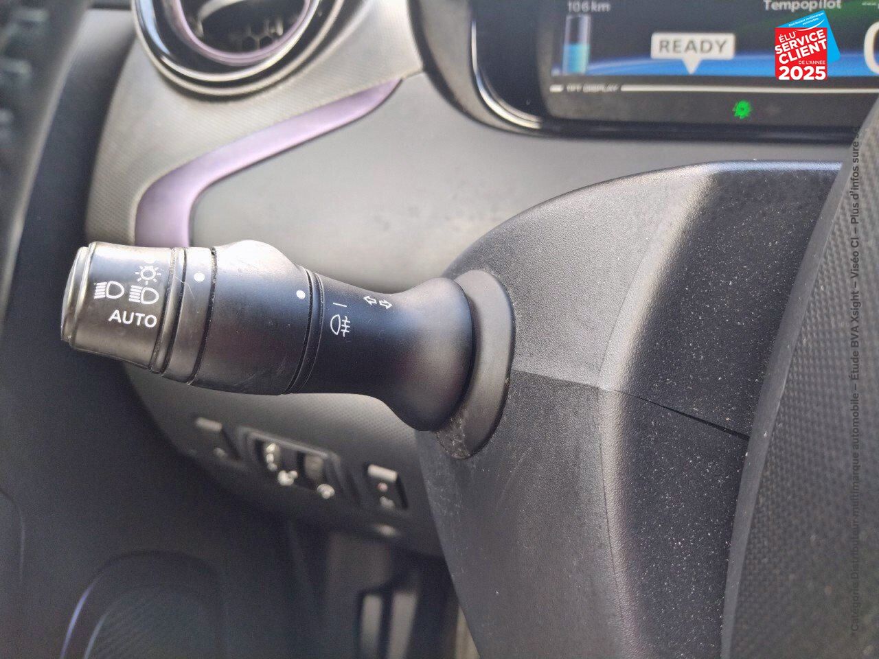 Véhicule d'occasion RENAULT ZOE STAR WARS CHARGE NORMALE R90 chez BMW Pontarlier
