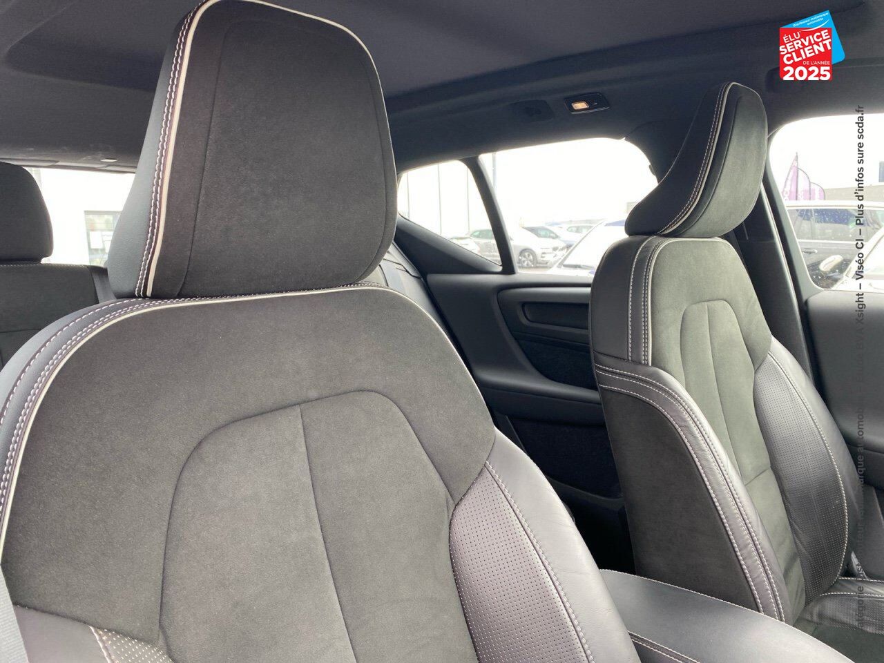 Véhicule d'occasion VOLVO XC40 P8 AWD 408CH R-DESIGN EDT chez BMW Besançon