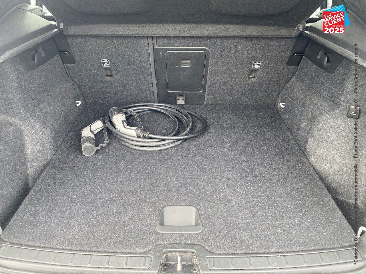 Véhicule d'occasion VOLVO XC40 P8 AWD 408CH R-DESIGN EDT chez BMW Besançon