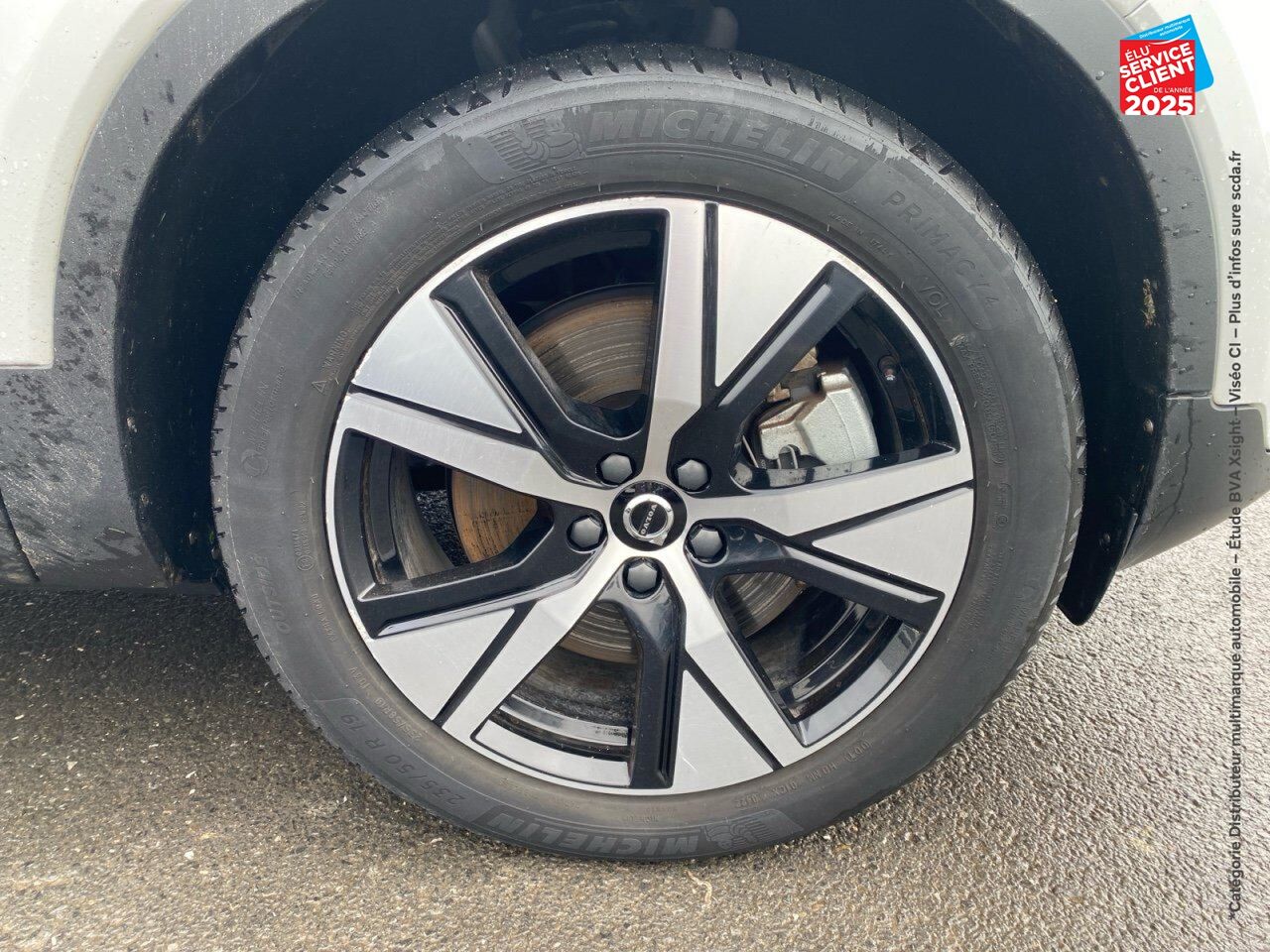 Véhicule d'occasion VOLVO XC40 P8 AWD 408CH R-DESIGN EDT chez BMW Besançon