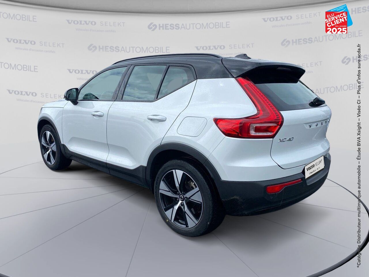 Véhicule d'occasion VOLVO XC40 P8 AWD 408CH R-DESIGN EDT chez BMW Besançon