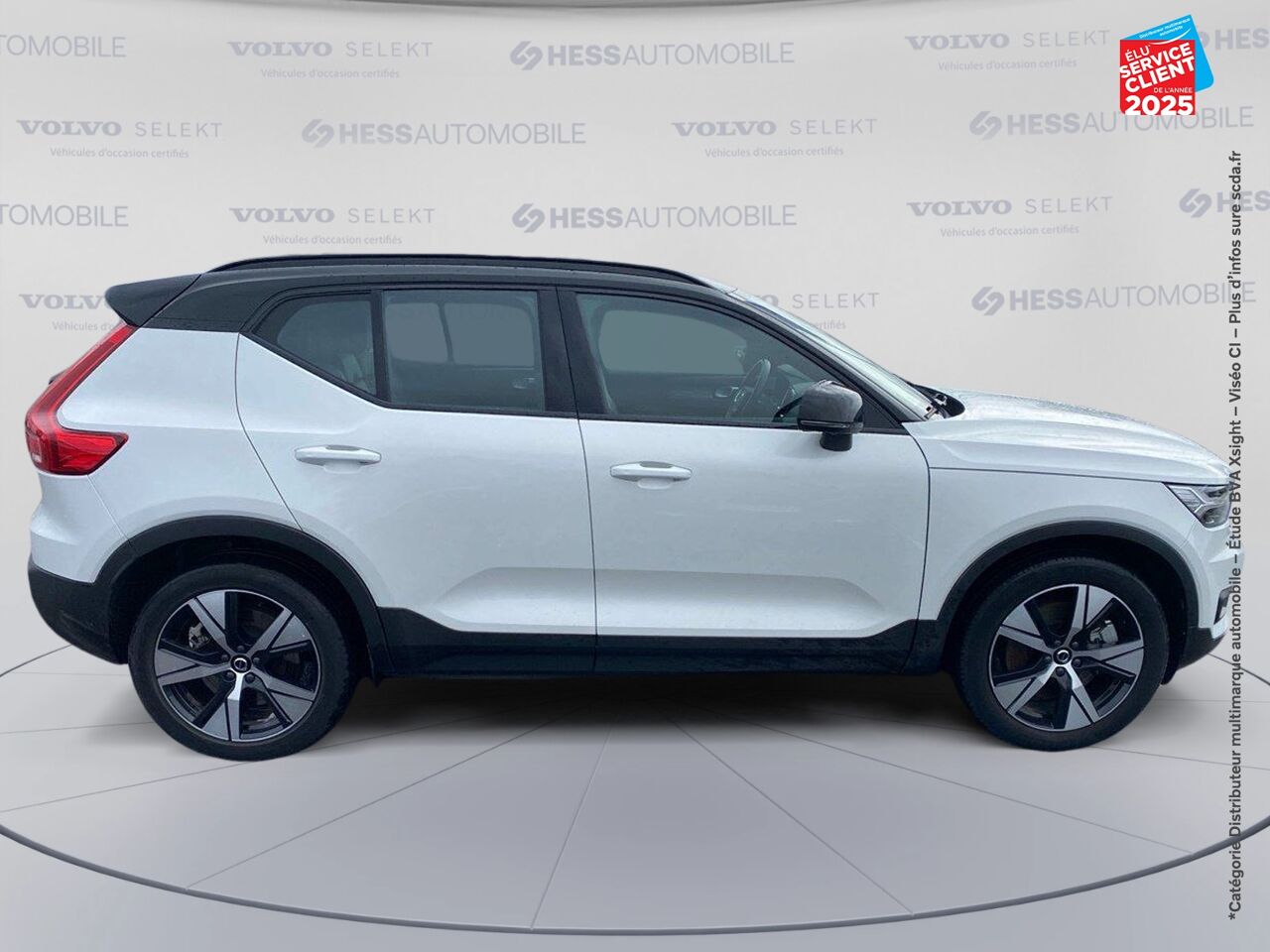 Véhicule d'occasion VOLVO XC40 P8 AWD 408CH R-DESIGN EDT chez BMW Besançon