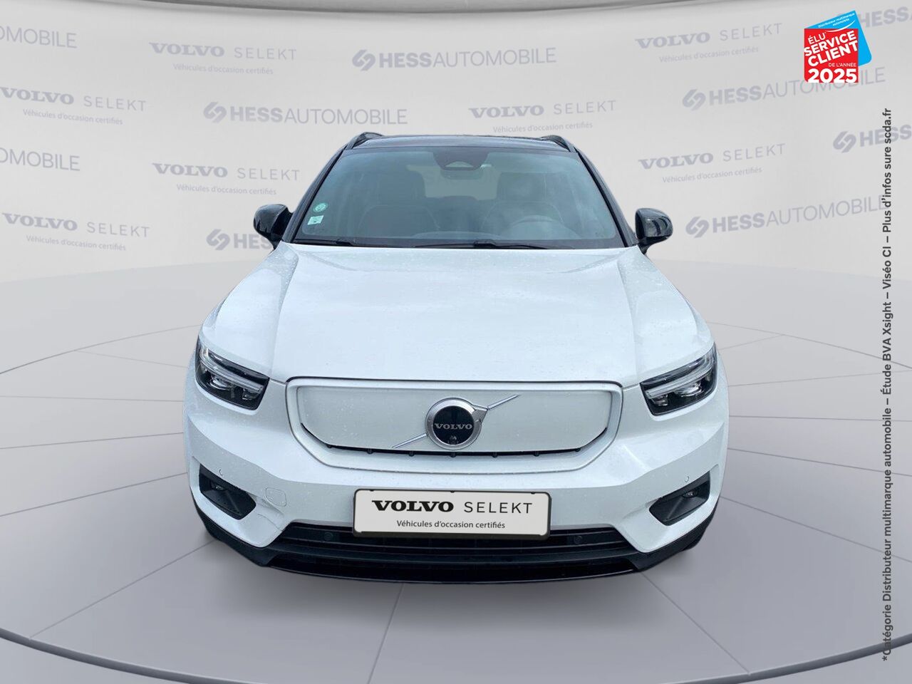 Véhicule d'occasion VOLVO XC40 P8 AWD 408CH R-DESIGN EDT chez BMW Besançon