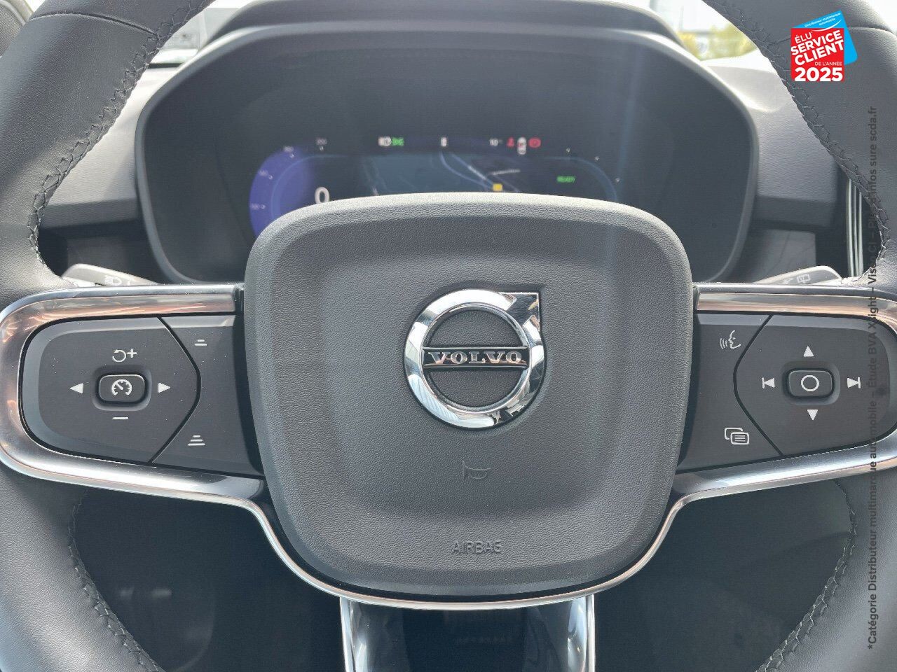 Véhicule d'occasion VOLVO XC40 RECHARGE TWIN 408CH ULTIMATE AWD chez Volvo Chalons