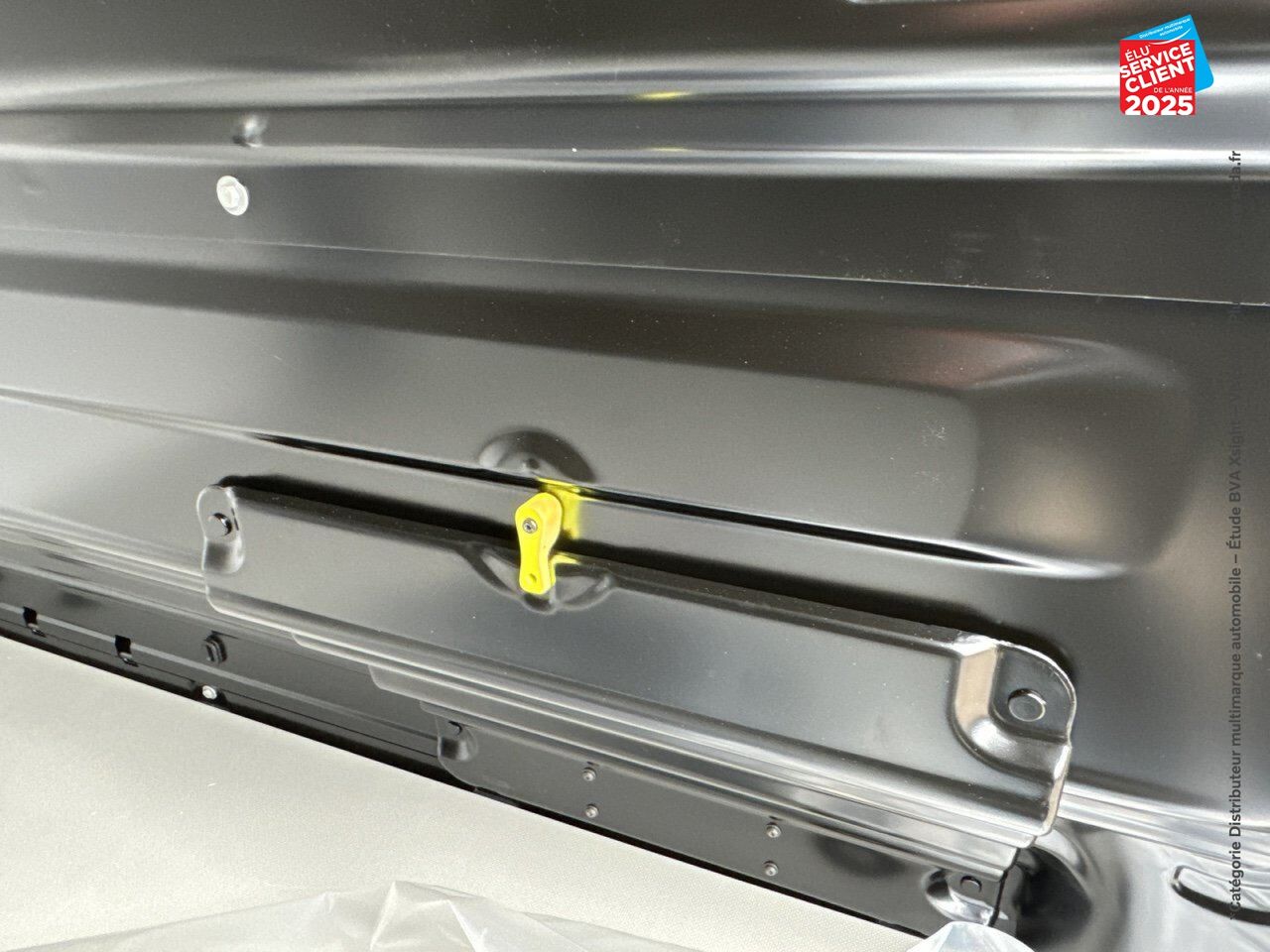 Véhicule d'occasion OPEL VIVARO FG M 100 KW BATTERIE 75 KWH PACK BUSINESS chez HESS Automobile