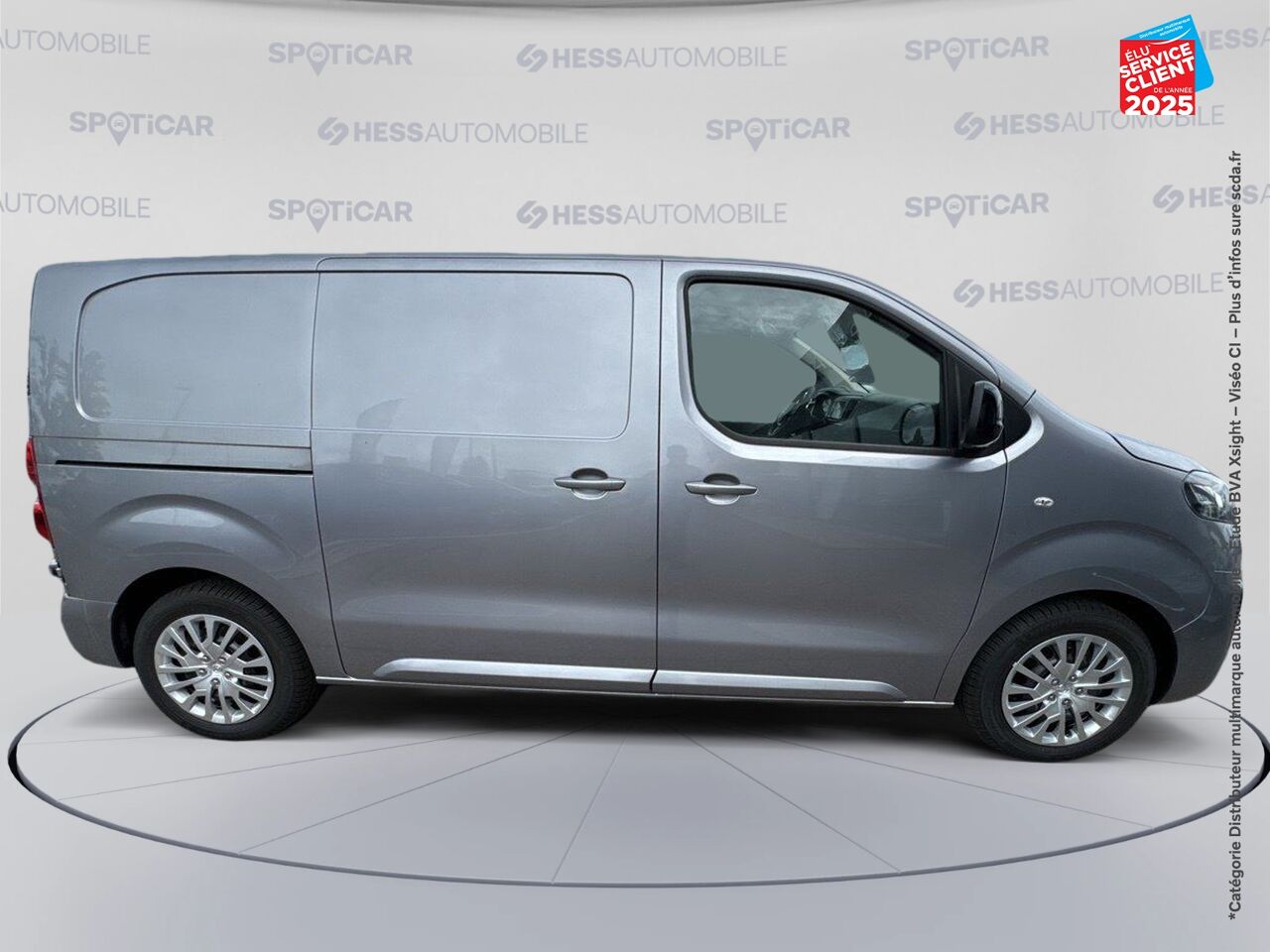 Véhicule d'occasion OPEL VIVARO FG M 100 KW BATTERIE 75 KWH PACK BUSINESS chez HESS Automobile