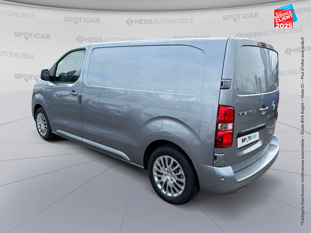 Véhicule d'occasion OPEL VIVARO FG M 100 KW BATTERIE 75 KWH PACK BUSINESS chez HESS Automobile