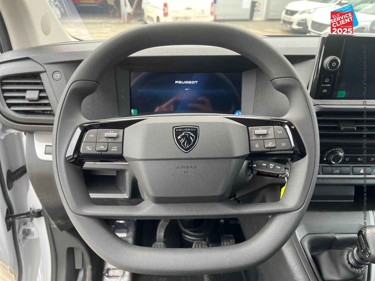 Véhicule d'occasion PEUGEOT EXPERT FG M 2.0 BLUEHDI 145CH chez Renault Saint-Louis