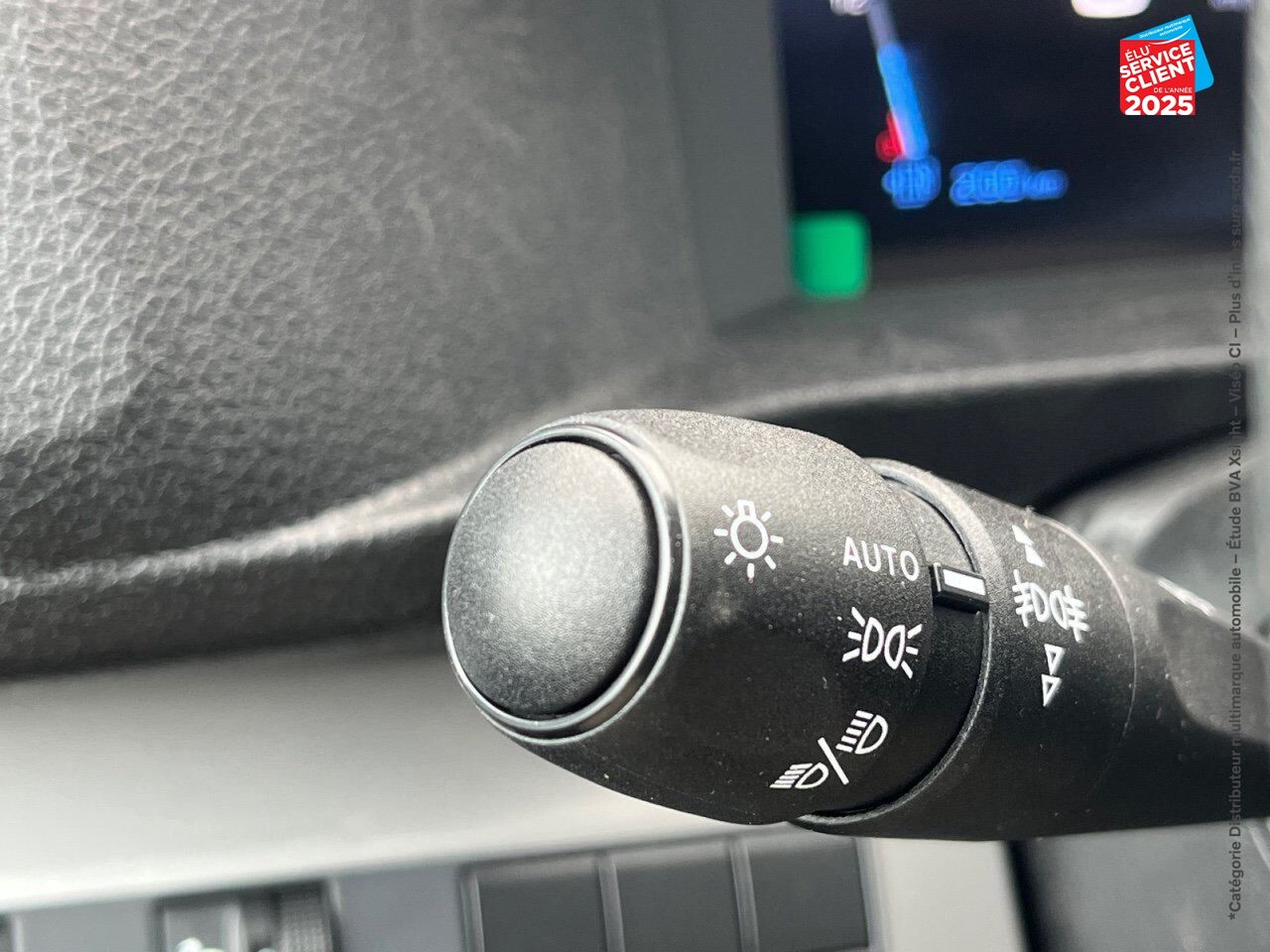 Véhicule d'occasion PEUGEOT EXPERT FG M 2.0 BLUEHDI 145CH chez Renault Saint-Louis