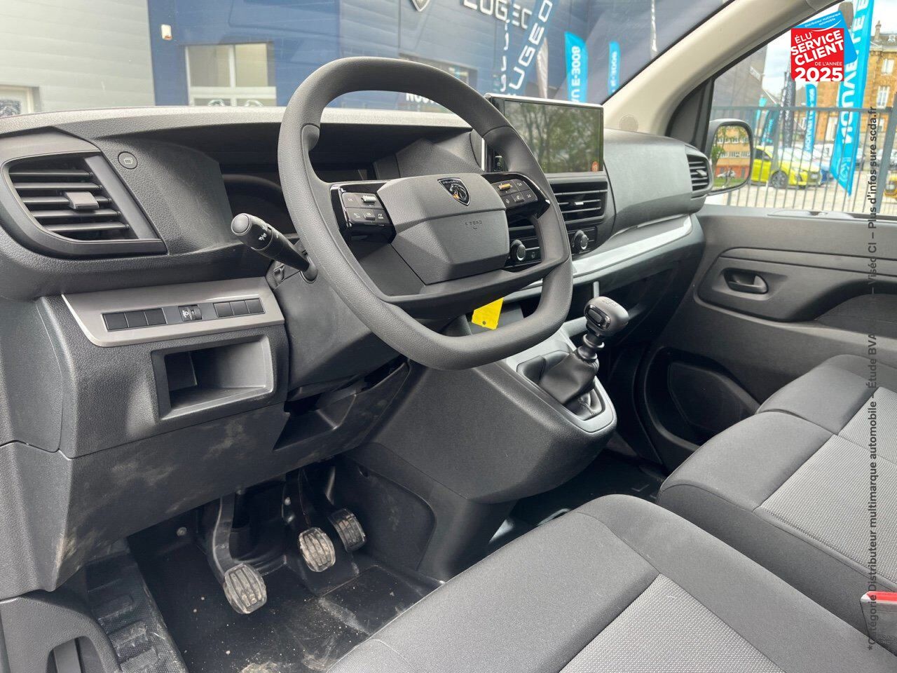 Véhicule d'occasion PEUGEOT EXPERT FG M 2.0 BLUEHDI 145CH chez Renault Saint-Louis