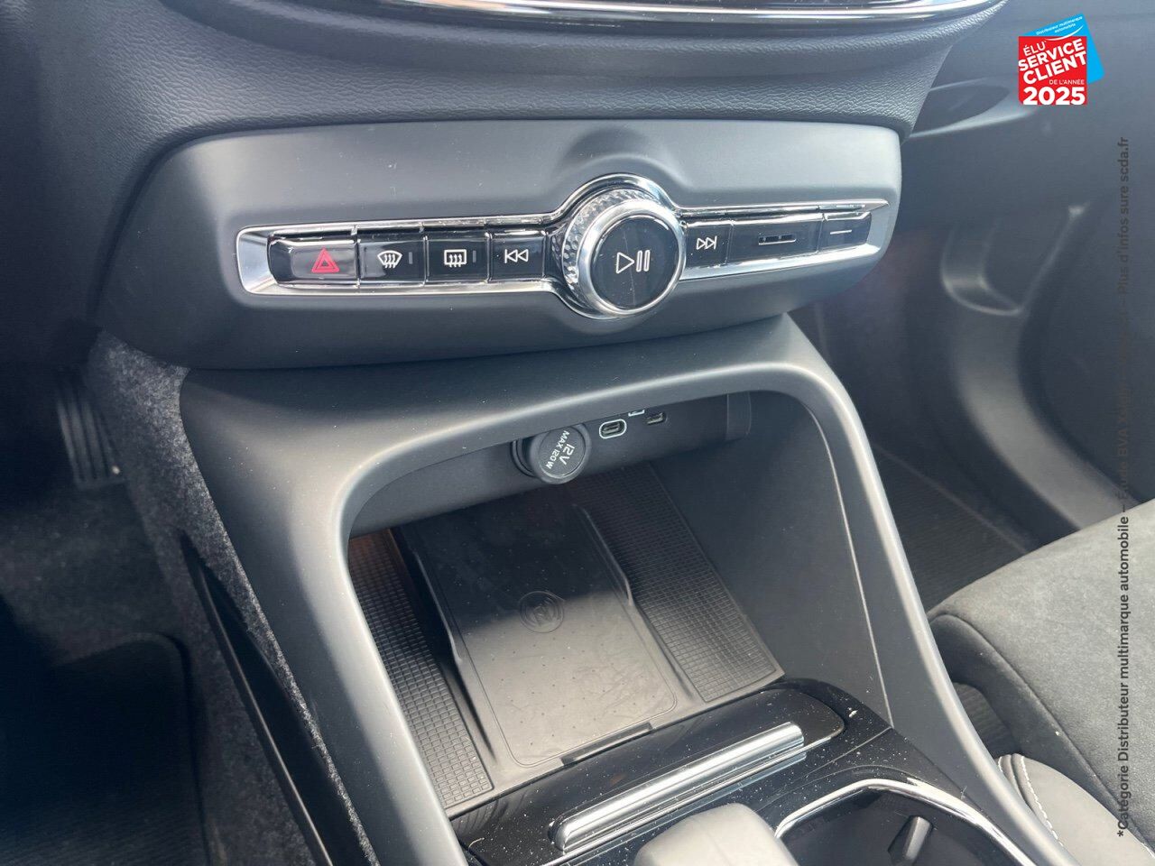 Véhicule d'occasion VOLVO C40 RECHARGE TWIN 408CH ULTIMATE AWD chez Volvo Epernay