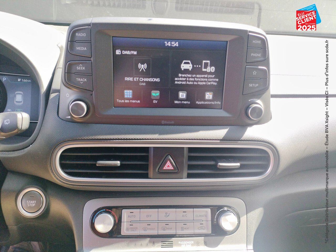 Véhicule d'occasion HYUNDAI KONA ELECTRIC 136 CH INTUITIVE CARPLAY CAMERA chez Hyundai Strasbourg