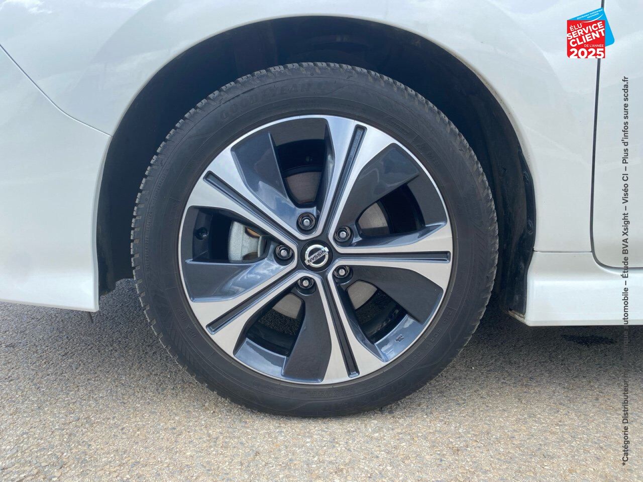 Véhicule d'occasion NISSAN LEAF 150CH 40KWH N-CONNECTA 21.5 chez Renault Saint-Louis
