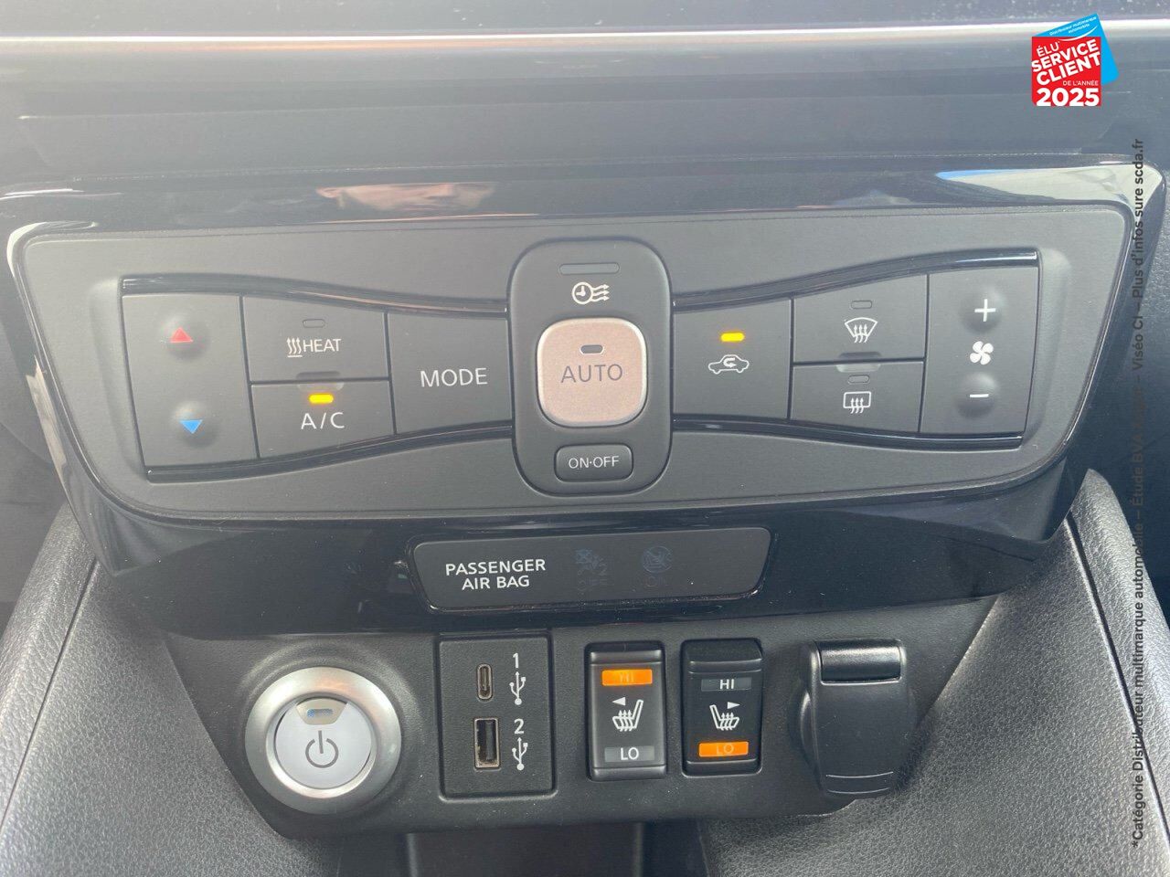 Véhicule d'occasion NISSAN LEAF 150CH 40KWH N-CONNECTA 21.5 chez Renault Saint-Louis