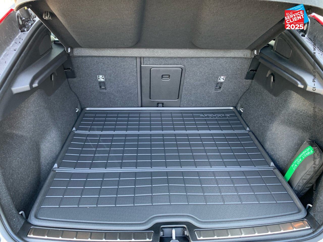 Véhicule d'occasion VOLVO C40 RECHARGE TWIN 408CH ULTIMATE AWD chez Volvo Epernay