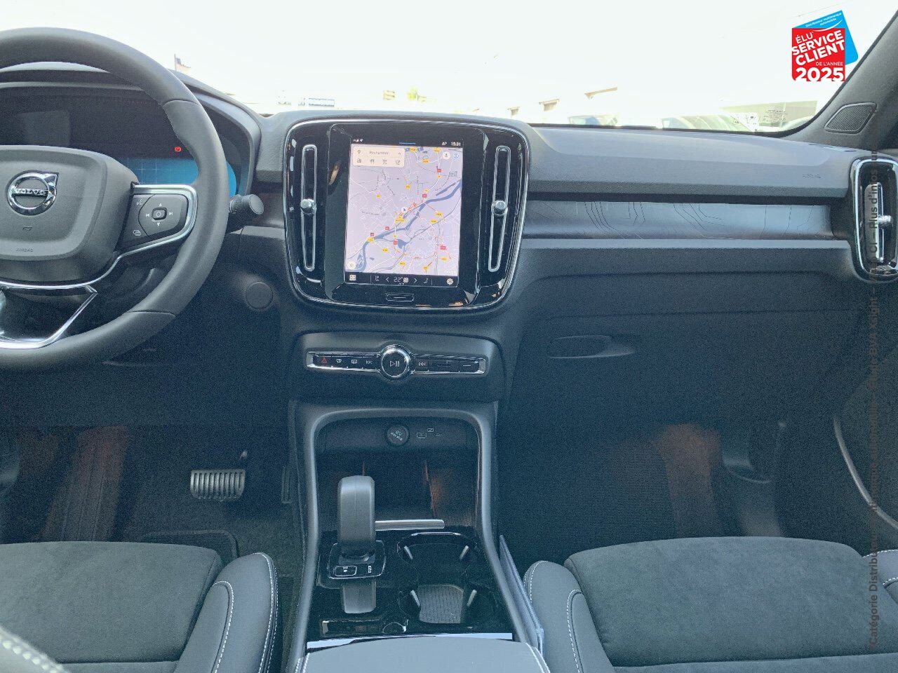 Véhicule d'occasion VOLVO C40 RECHARGE TWIN 408CH ULTIMATE AWD chez Volvo Epernay