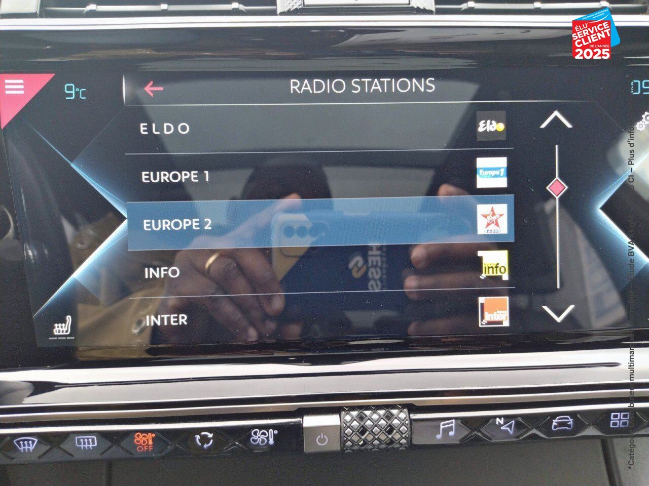 Véhicule d'occasion DS DS 7 CROSSBACK E-TENSE 4X4 300CH GRAND CHIC OPERA TPANO CUIR SIEGE CHAUF CAMERA GPS chez BMW Lons le Saunier