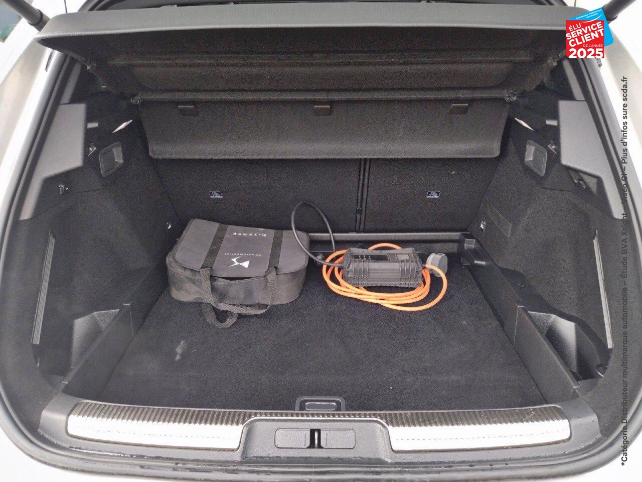 Véhicule d'occasion DS DS 7 CROSSBACK E-TENSE 4X4 300CH GRAND CHIC OPERA TPANO CUIR SIEGE CHAUF CAMERA GPS chez BMW Lons le Saunier