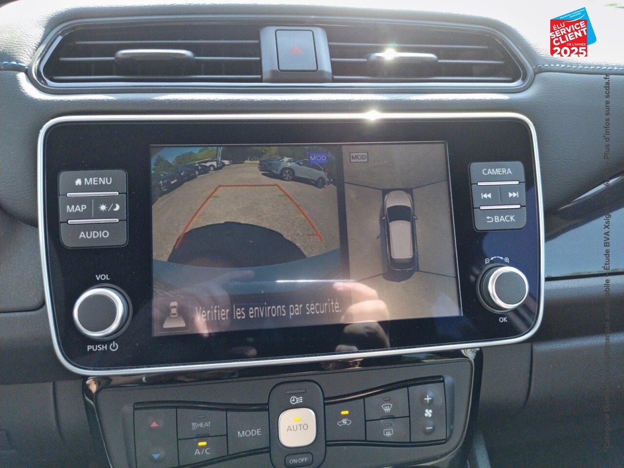 Véhicule d'occasion NISSAN LEAF 150CH 40KWH N-CONNECTA 22 chez Hyundai Epernay