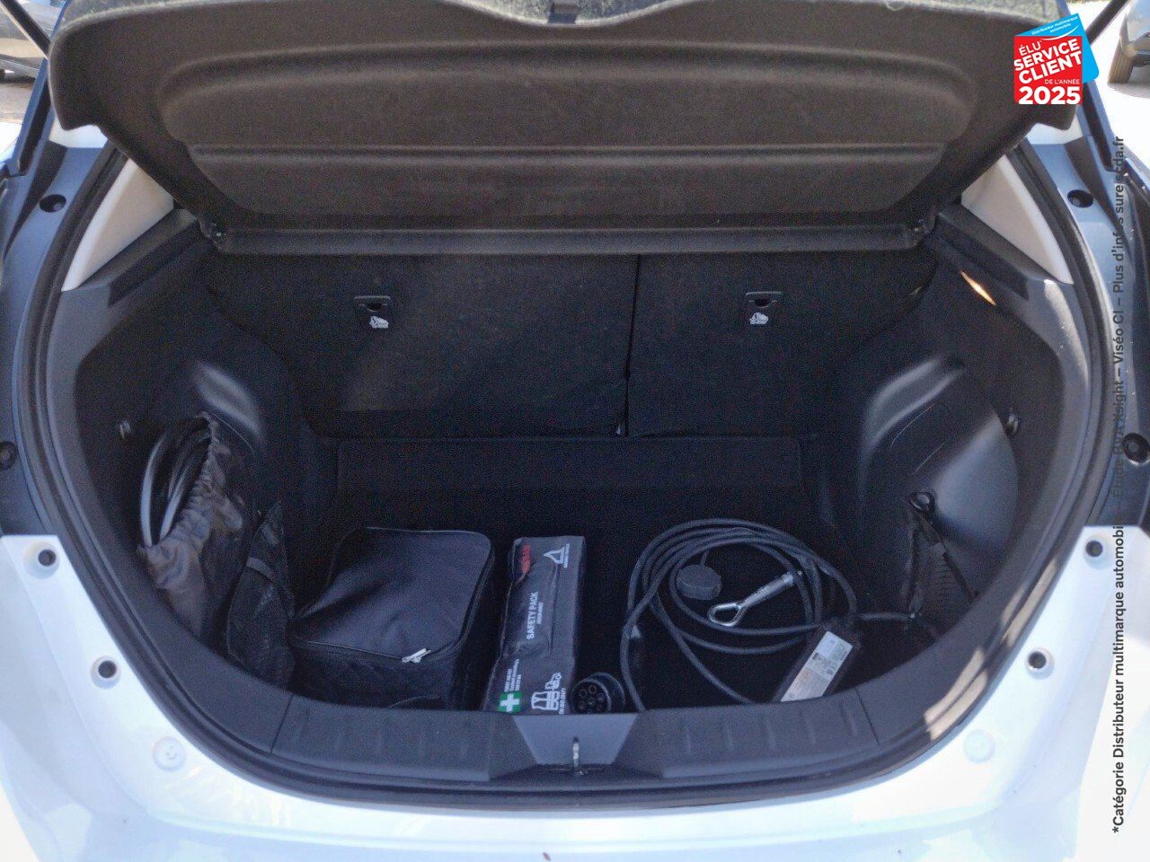 Véhicule d'occasion NISSAN LEAF 150CH 40KWH N-CONNECTA 22 chez Hyundai Epernay