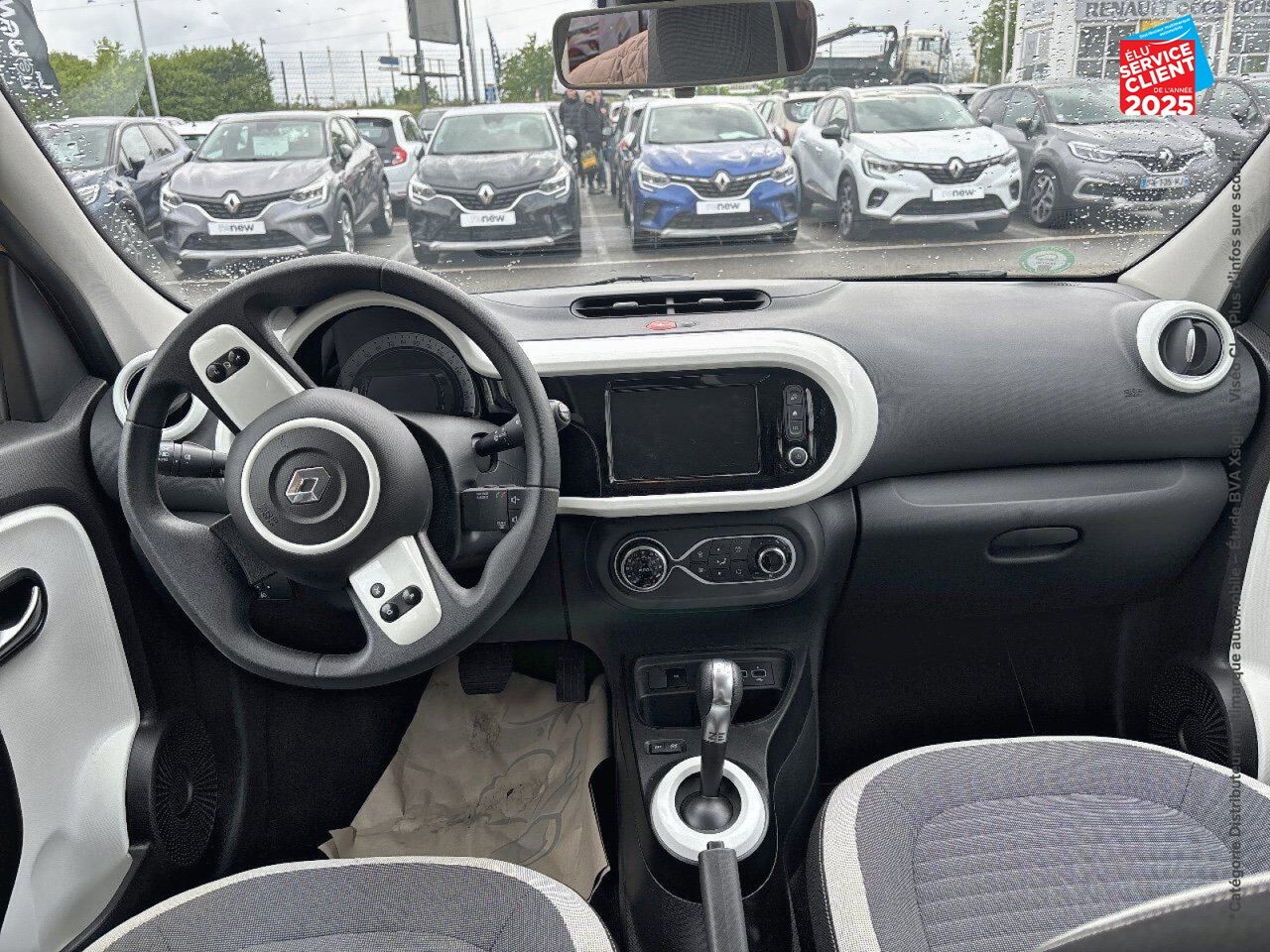 Véhicule d'occasion RENAULT TWINGO E-TECH ELECTRIC ZEN R80 ACHAT INTEGRAL - 21 chez Renault Sélestat