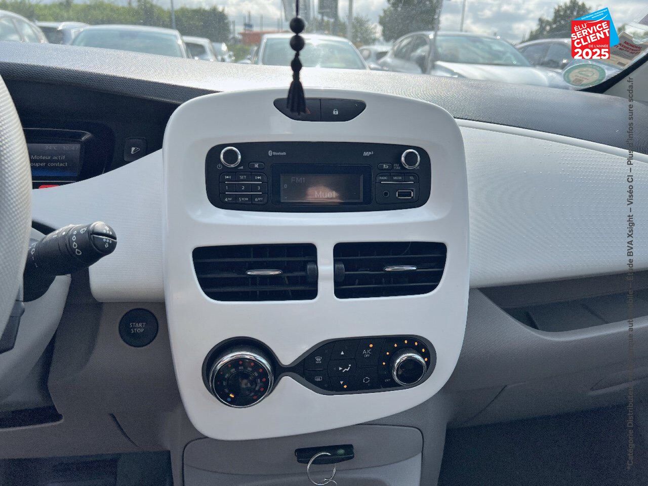 Véhicule d'occasion RENAULT ZOE LIFE CHARGE NORMALE R75 chez BMW Dole