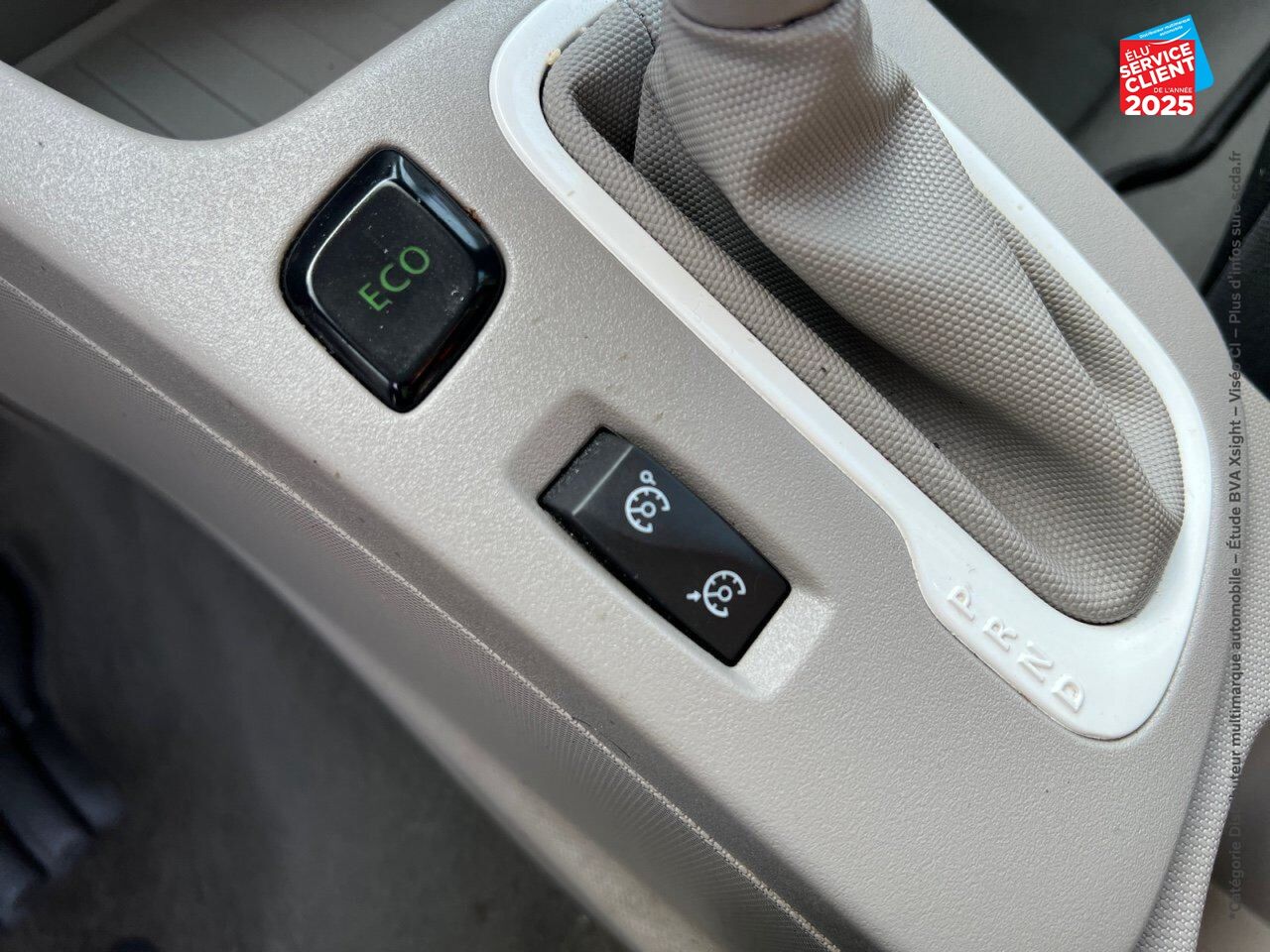Véhicule d'occasion RENAULT ZOE LIFE CHARGE NORMALE R75 chez BMW Dole