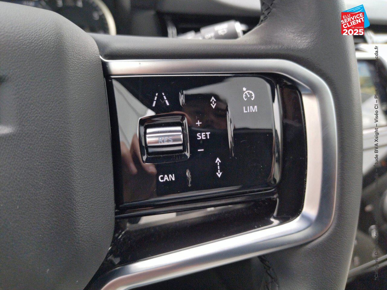 Véhicule d'occasion LAND-ROVER DISCOVERY SPORT P200 FLEX FUEL R-DYNAMIC S AWD BVA chez Land Rover Metz