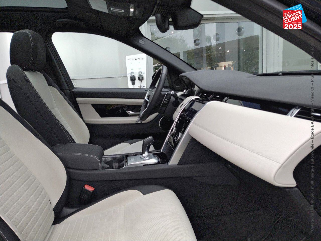 Véhicule d'occasion LAND-ROVER DISCOVERY SPORT P200 FLEX FUEL R-DYNAMIC S AWD BVA chez Land Rover Metz
