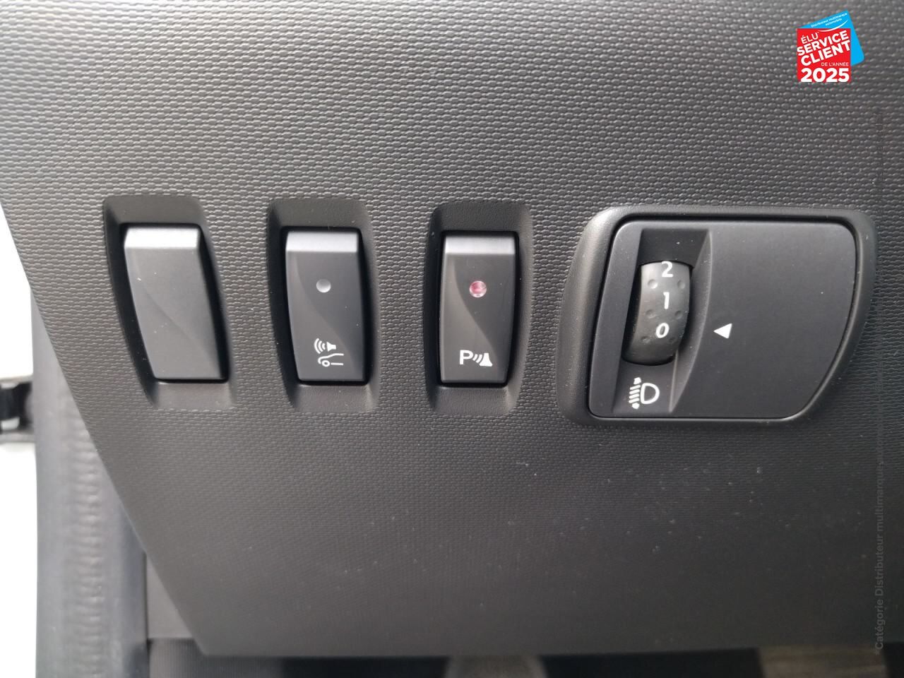 Véhicule d'occasion RENAULT TWINGO E-TECH ELECTRIC INTENS R80 ACHAT INTEGRAL - 21 chez Renault Saint-Louis