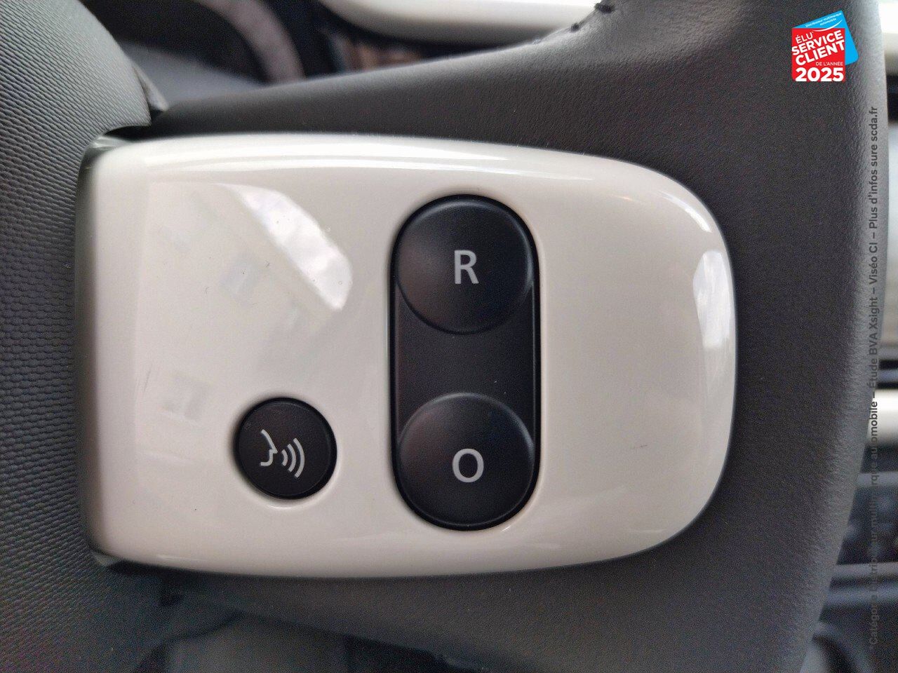 Véhicule d'occasion RENAULT TWINGO E-TECH ELECTRIC INTENS R80 ACHAT INTEGRAL - 21 chez Renault Saint-Louis