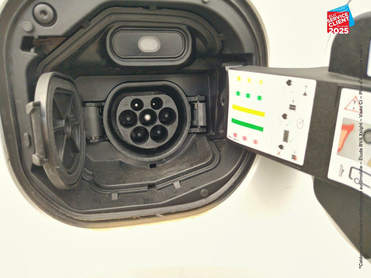 Véhicule d'occasion RENAULT TWINGO E-TECH ELECTRIC INTENS R80 ACHAT INTEGRAL - 21 chez Renault Saint-Louis