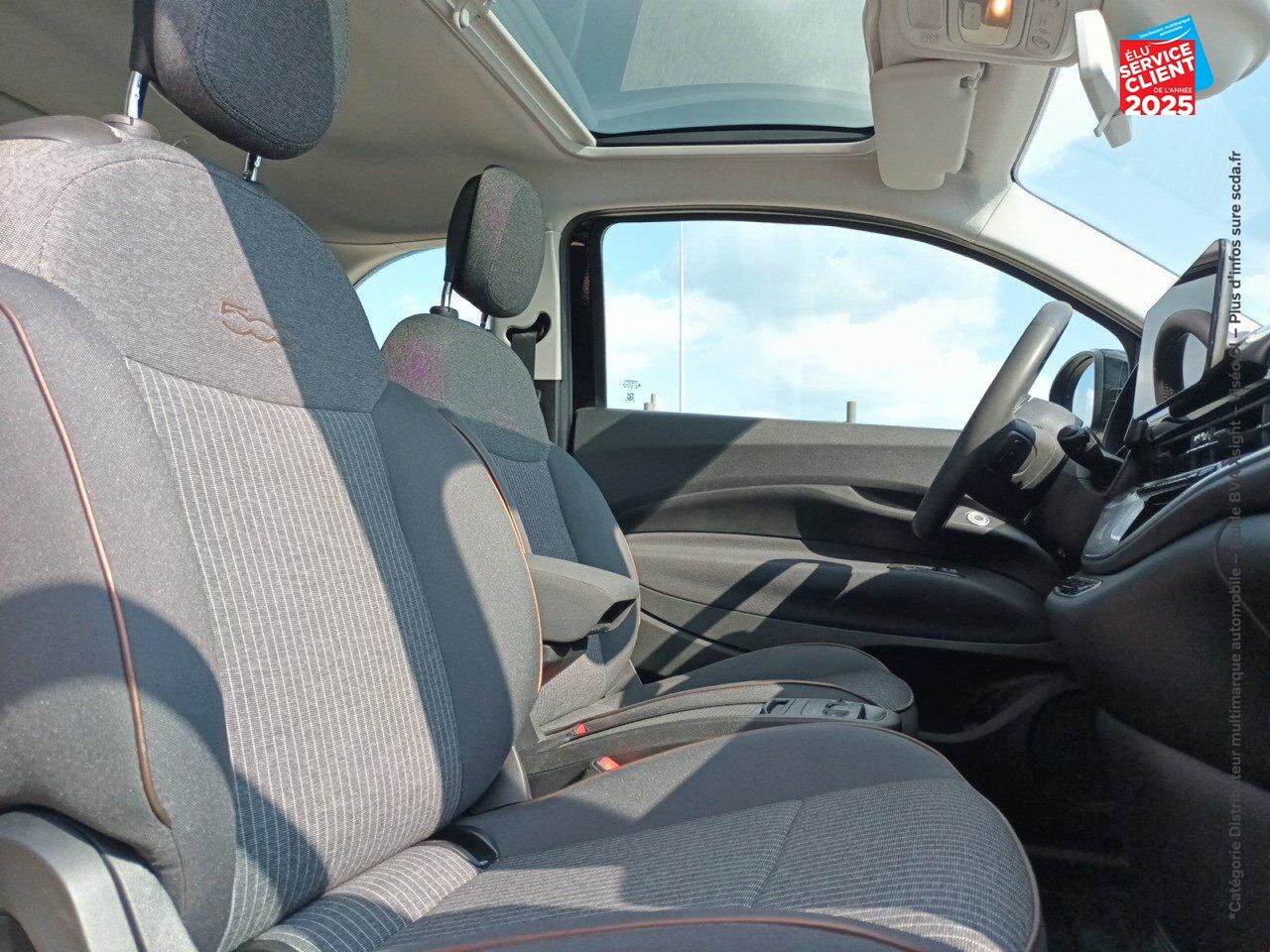 Véhicule d'occasion FIAT 500 E 118CH ICONE chez Fiat Dijon