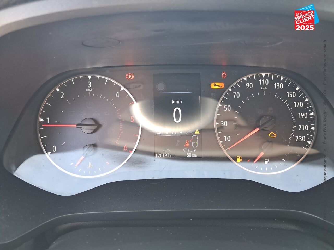 Véhicule d'occasion RENAULT CAPTUR 1.5 BLUE DCI 115CH BUSINESS chez Renault Saint-Louis