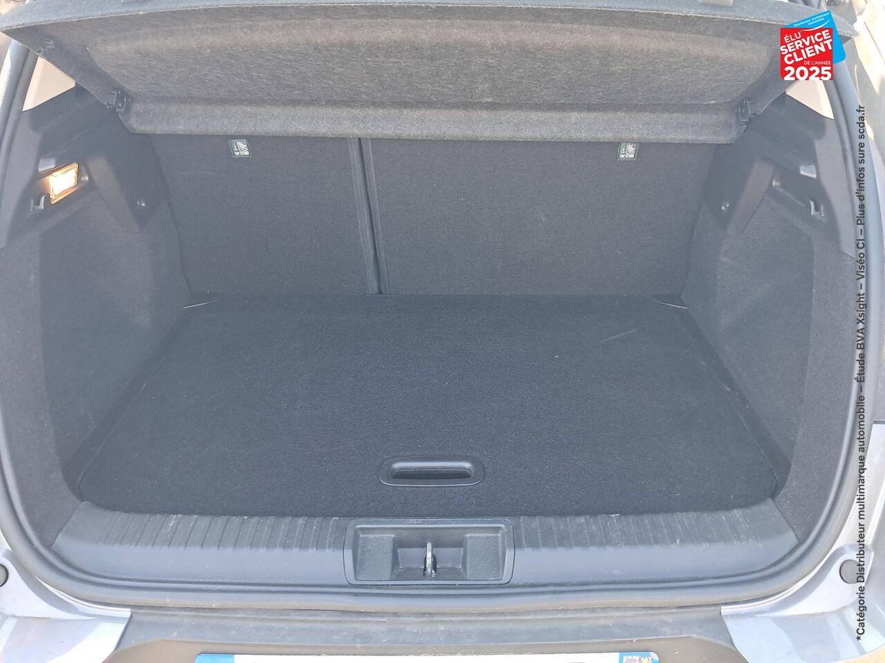 Véhicule d'occasion RENAULT CAPTUR 1.5 BLUE DCI 115CH BUSINESS chez Renault Saint-Louis