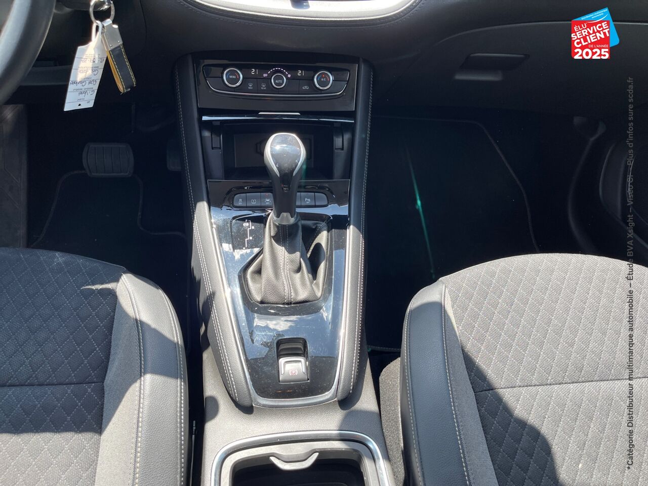 Véhicule d'occasion OPEL GRANDLAND X 1.2 TURBO 130CH DESIGN LINE BVA 109G chez Toyota Bar le Duc