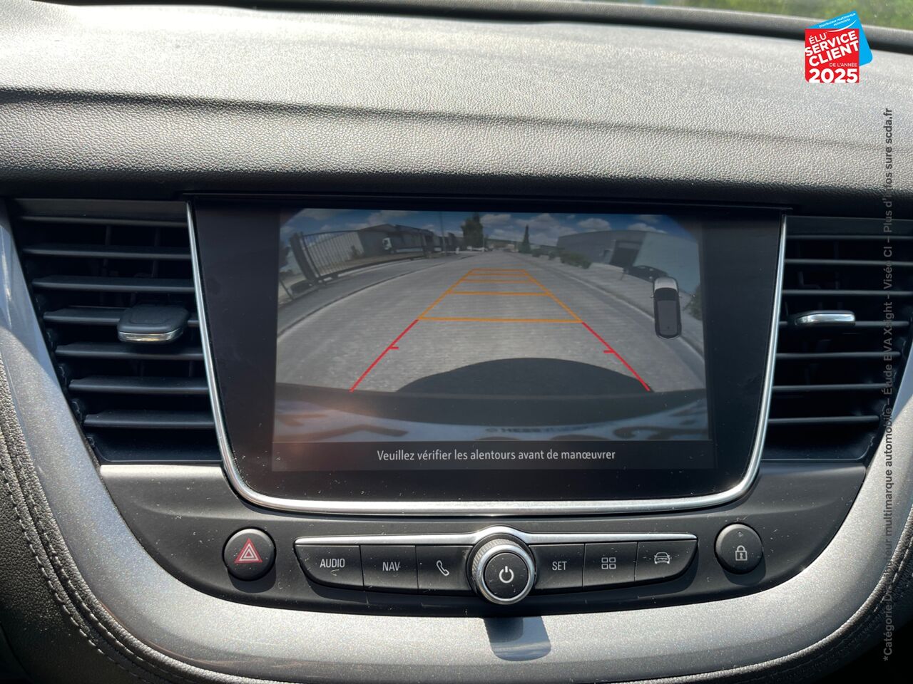 Véhicule d'occasion OPEL GRANDLAND X 1.2 TURBO 130CH DESIGN LINE BVA 109G chez Toyota Bar le Duc