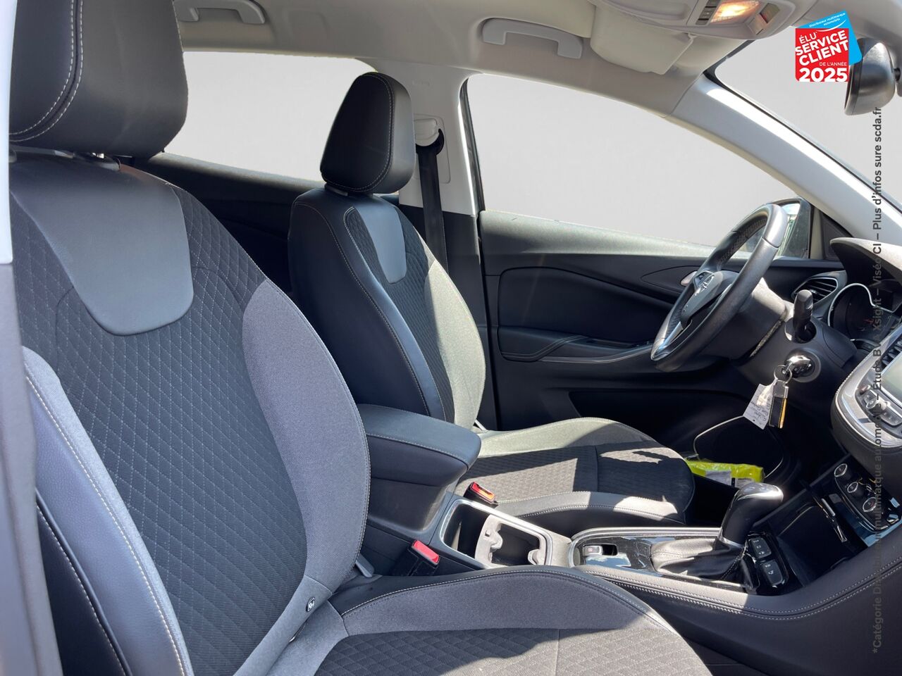 Véhicule d'occasion OPEL GRANDLAND X 1.2 TURBO 130CH DESIGN LINE BVA 109G chez Toyota Bar le Duc