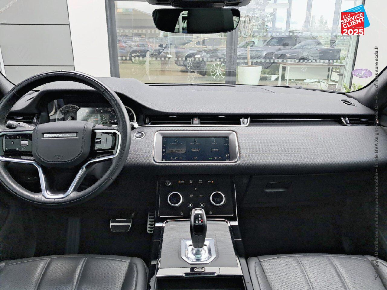 Véhicule d'occasion LAND-ROVER RANGE ROVER EVOQUE 2.0 P 200CH FLEX FUEL R-DYNAMIC S AWD BVA MARK III chez Hyundai Epernay