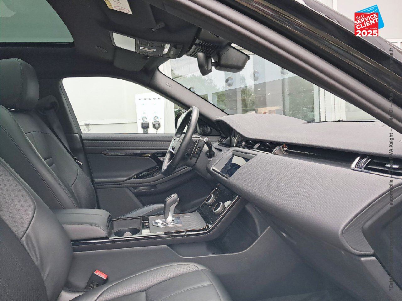 Véhicule d'occasion LAND-ROVER RANGE ROVER EVOQUE 2.0 P 200CH FLEX FUEL R-DYNAMIC S AWD BVA MARK III chez Hyundai Epernay