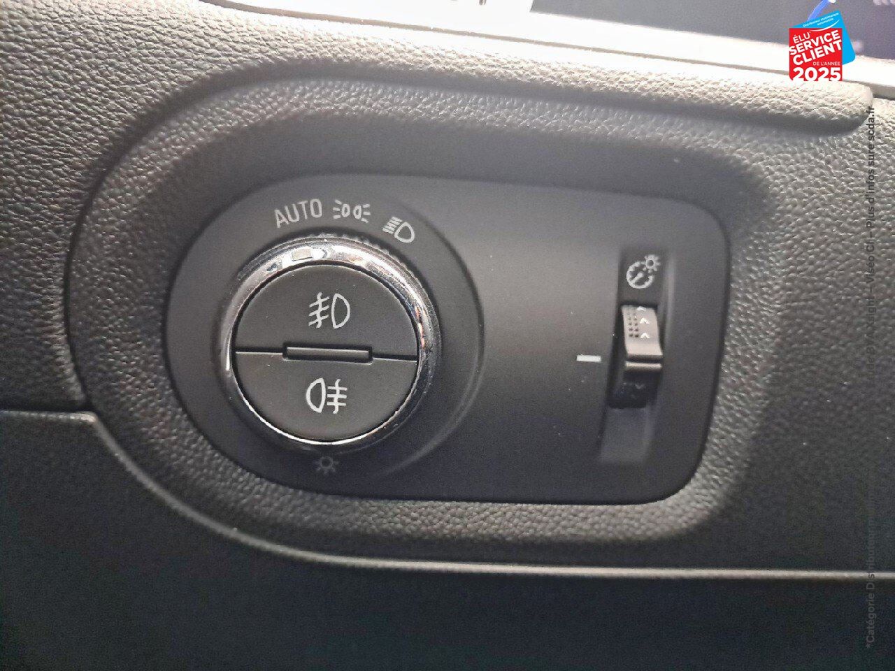 Véhicule d'occasion OPEL GRANDLAND 1.6 TURBO 225CH HYBRIDE ELEGANCE BUSINESS MY23 chez Dacia Belfort