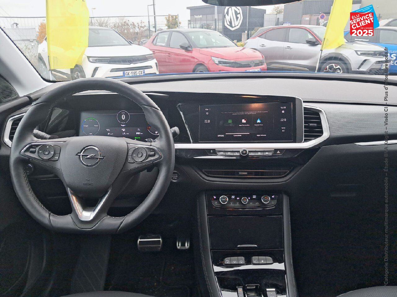 Véhicule d'occasion OPEL GRANDLAND 1.6 TURBO 225CH HYBRIDE ELEGANCE BUSINESS MY23 chez Dacia Belfort