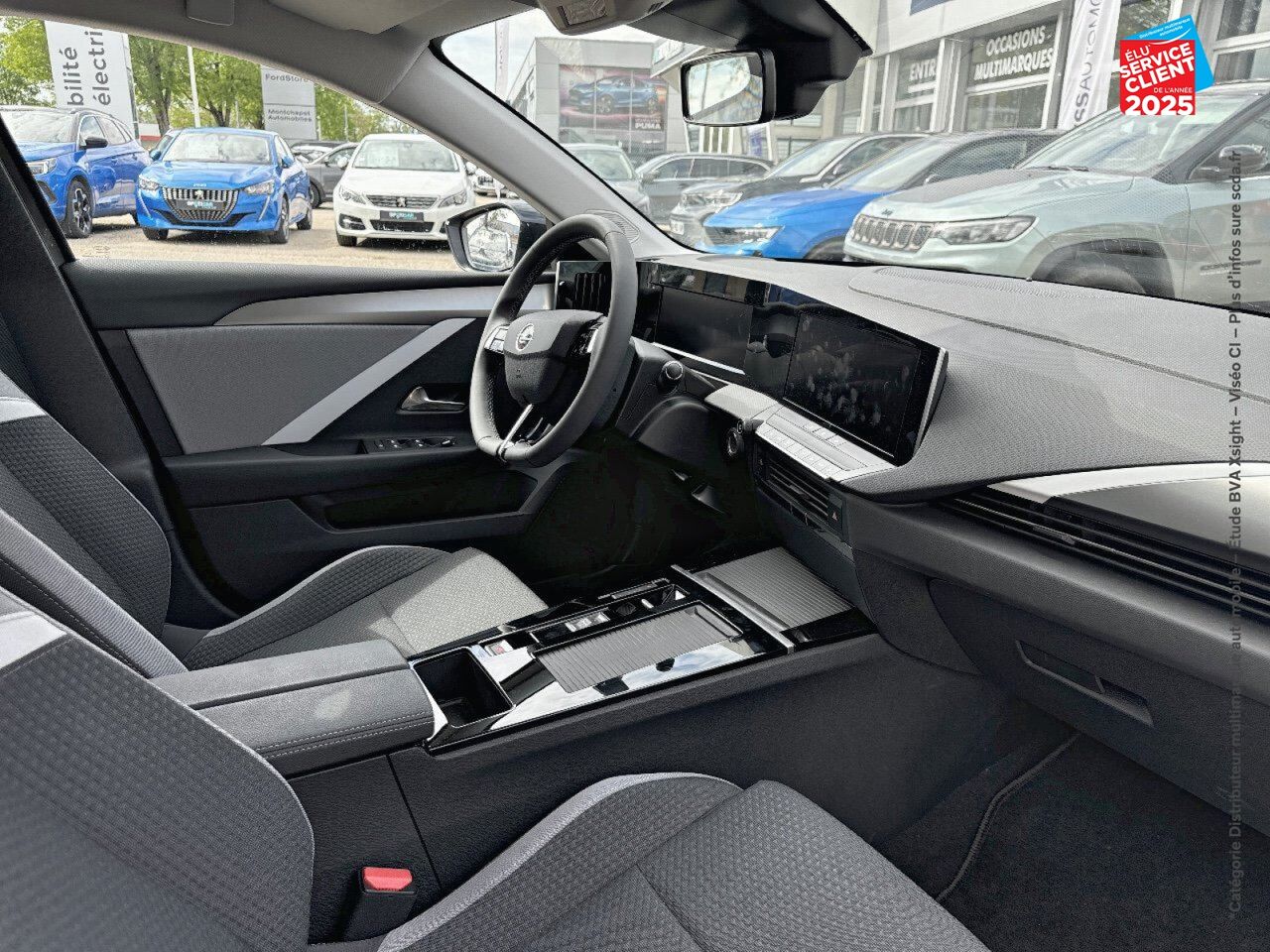 Véhicule d'occasion OPEL ASTRA SPORTS TOURER ELECTRIC 156CH chez Toyota Verdun