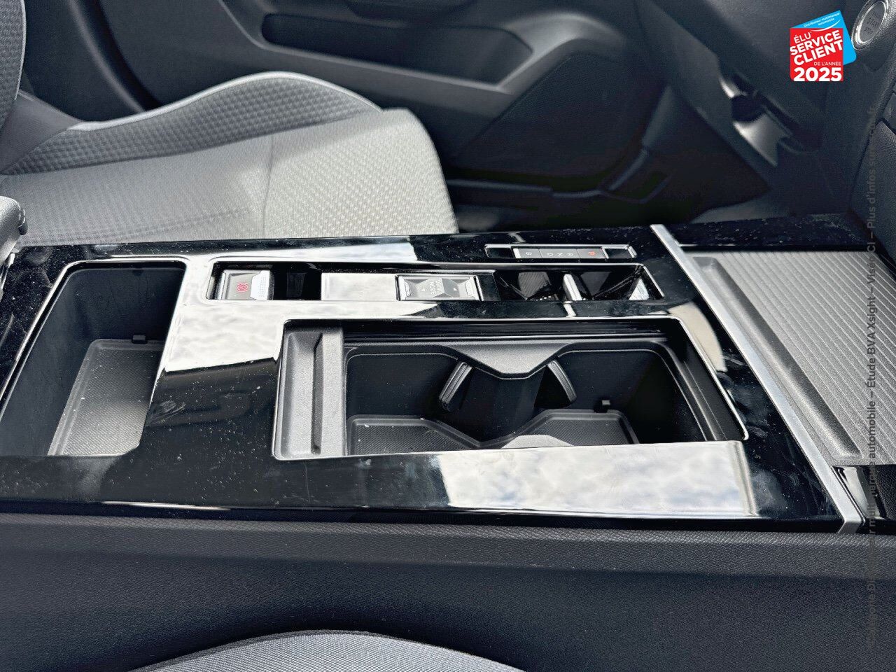Véhicule d'occasion OPEL ASTRA SPORTS TOURER ELECTRIC 156CH chez Toyota Verdun