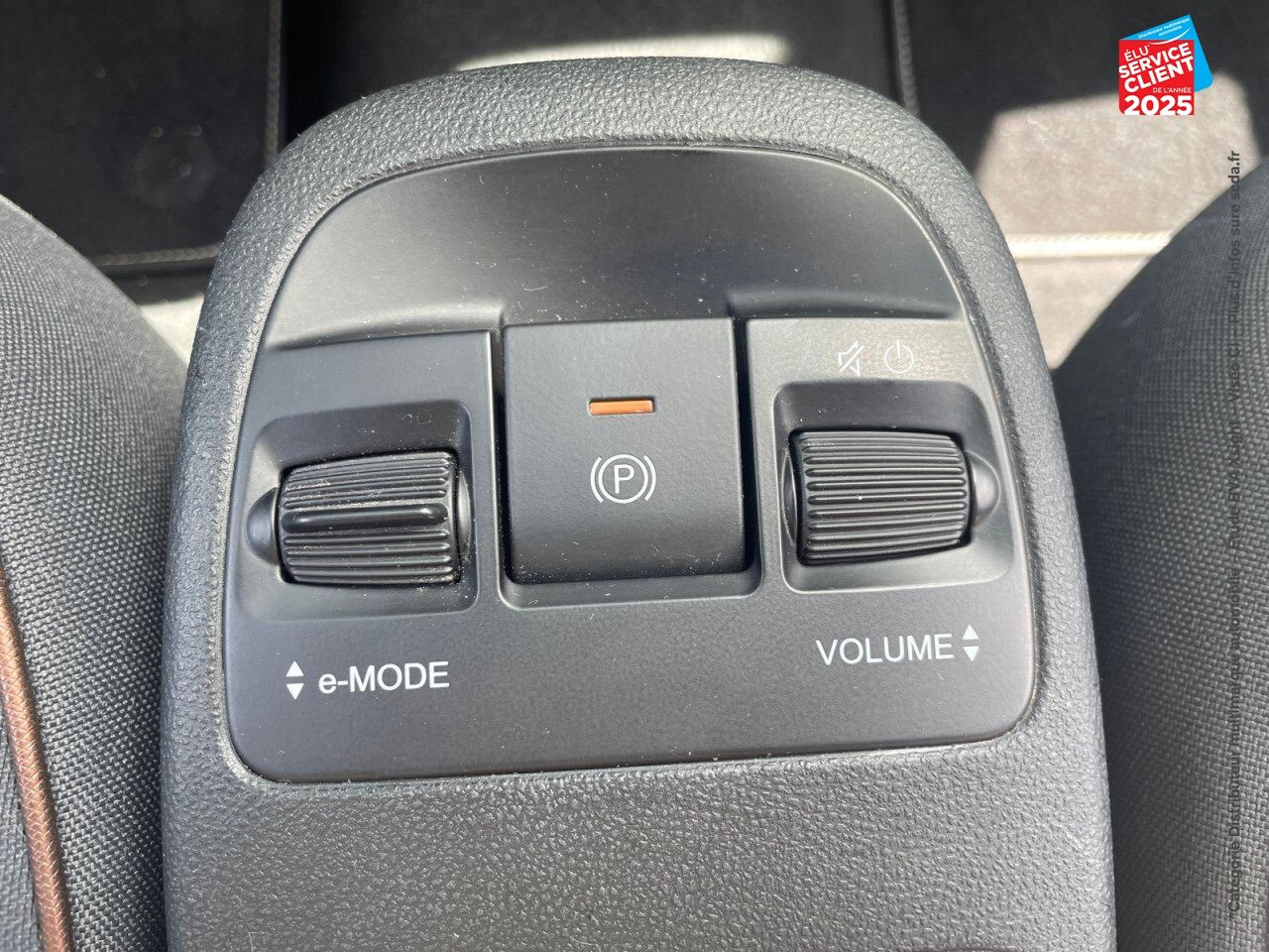 Véhicule d'occasion FIAT 500 E 118CH ICONE chez Hyundai Reims
