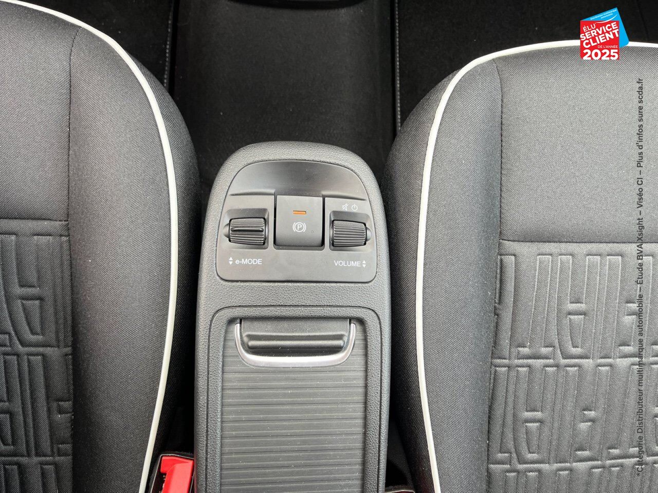 Véhicule d'occasion FIAT 500 3+1 E 95CH PACK CONFORT chez Renault Saint-Louis