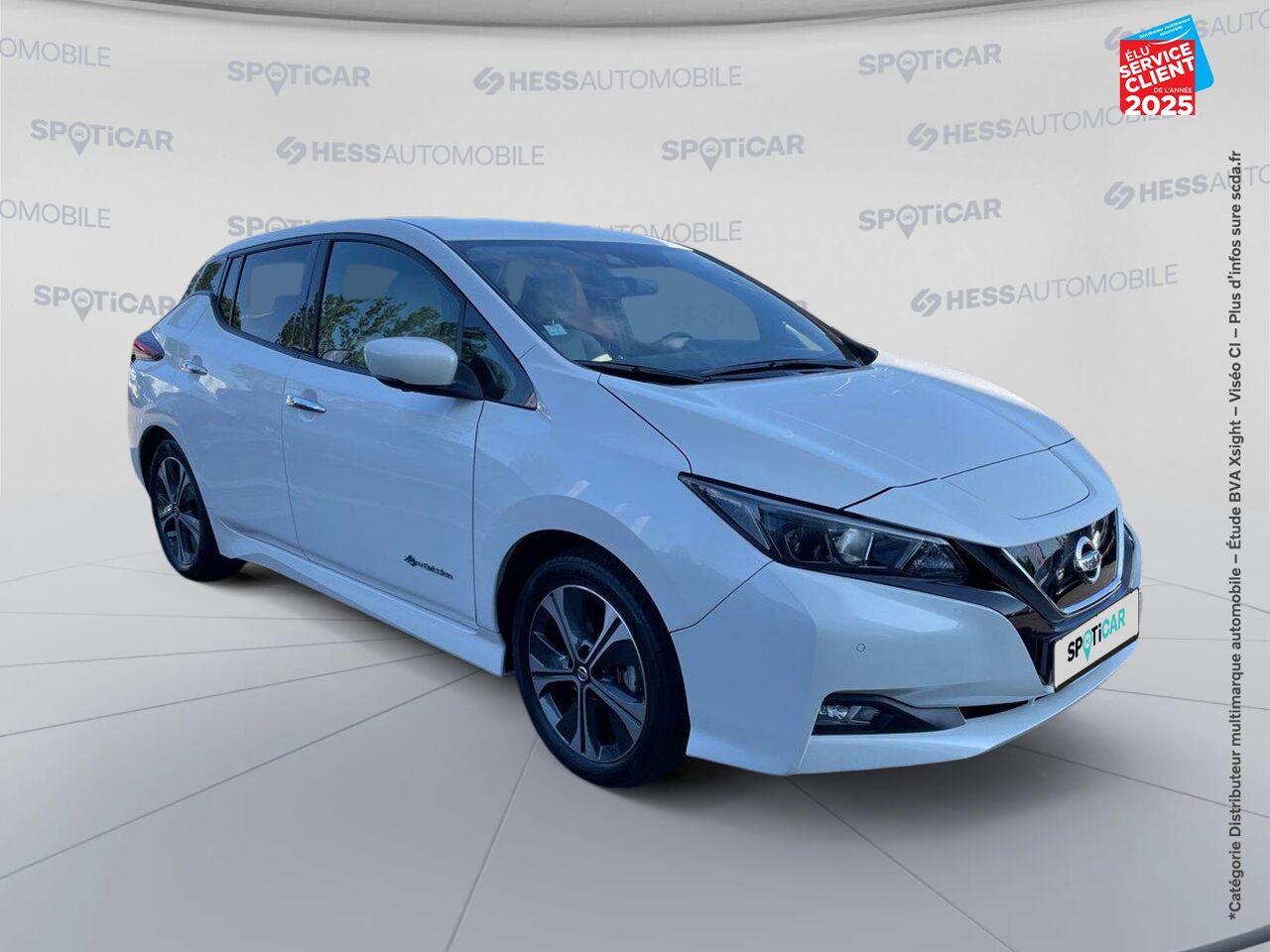 Véhicule d'occasion NISSAN LEAF 150CH 40KWH TEKNA 2018 chez Renault Saint-Louis