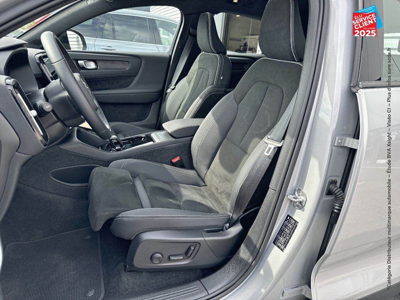 Véhicule d'occasion VOLVO C40 RECHARGE TWIN 408CH FIRST EDITION EDT AWD chez Volvo Epernay