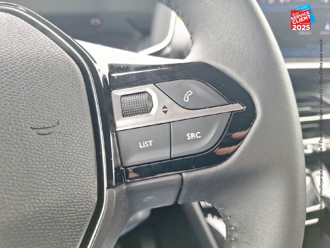 Véhicule d'occasion PEUGEOT 208 1.2 PURETECH 100CH SS ALLURE PACK chez Renault Colmar